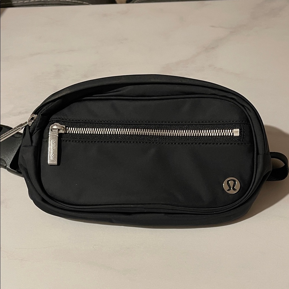 Lululemon Black Crossbody Belt Bag with Silver Accents NEW